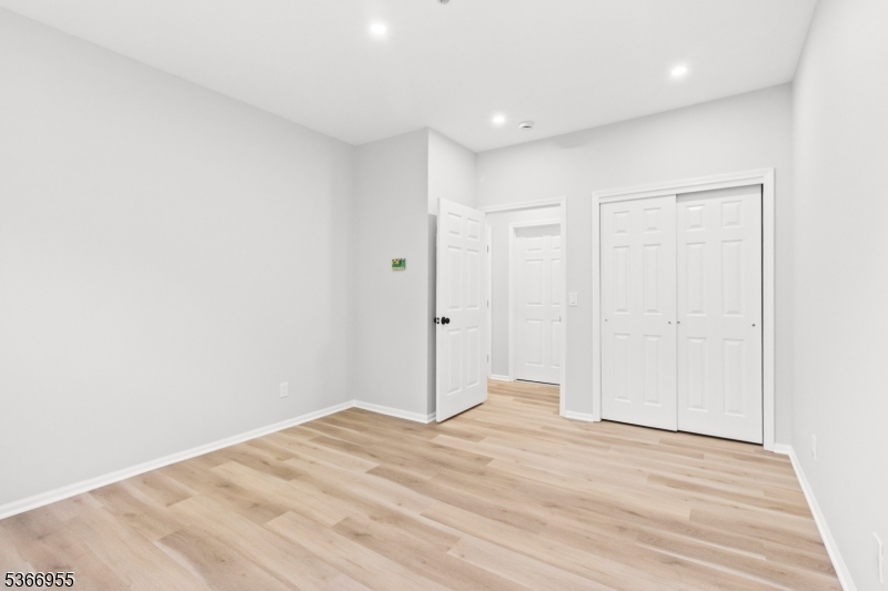 BALD EAGLE COMMONS - Residential