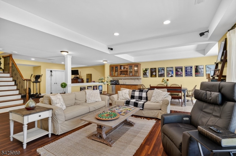 Lamberts Hill - Residential