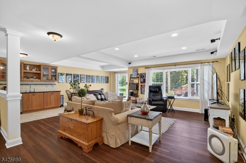 Lamberts Hill - Residential