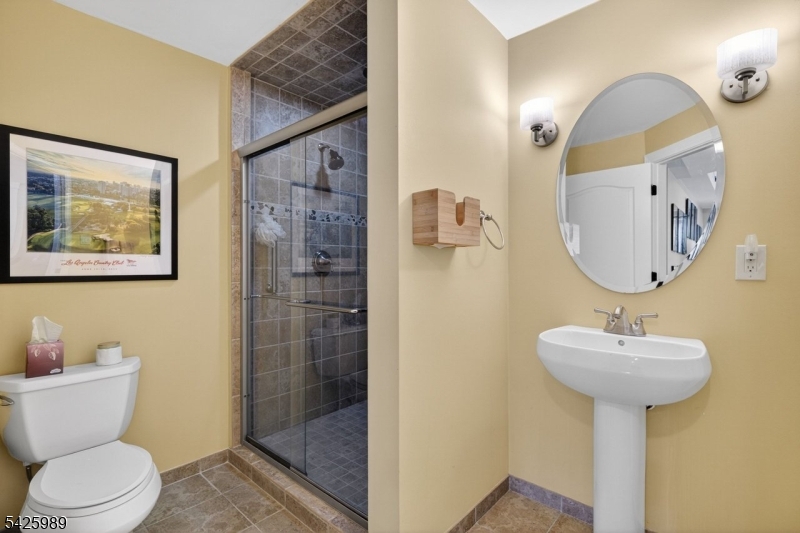 Lamberts Hill - Residential