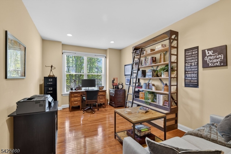 Lamberts Hill - Residential