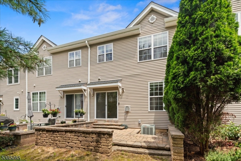 Montgomery Hills - Residential