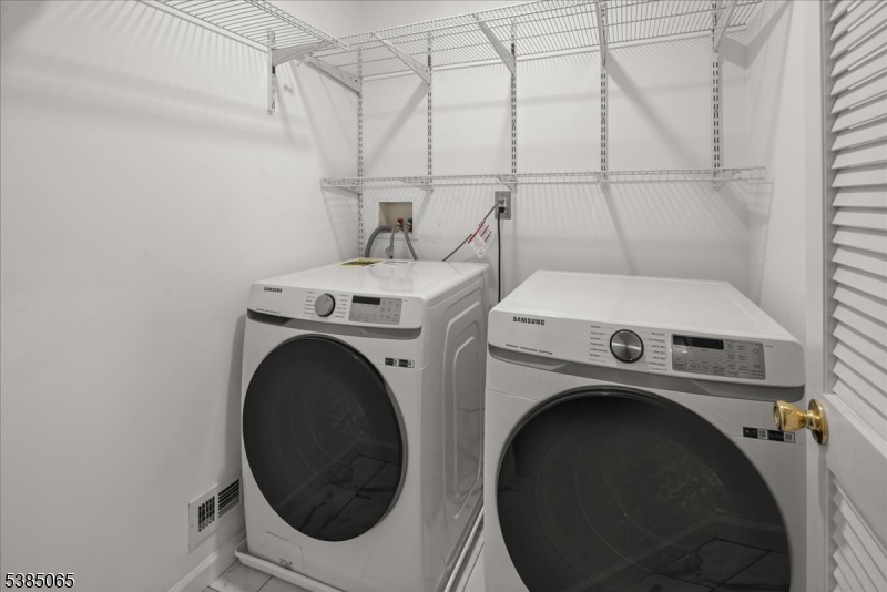 Montgomery Hills - Residential