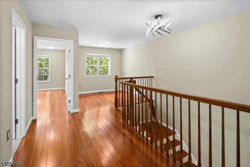 Montgomery Hills - Residential