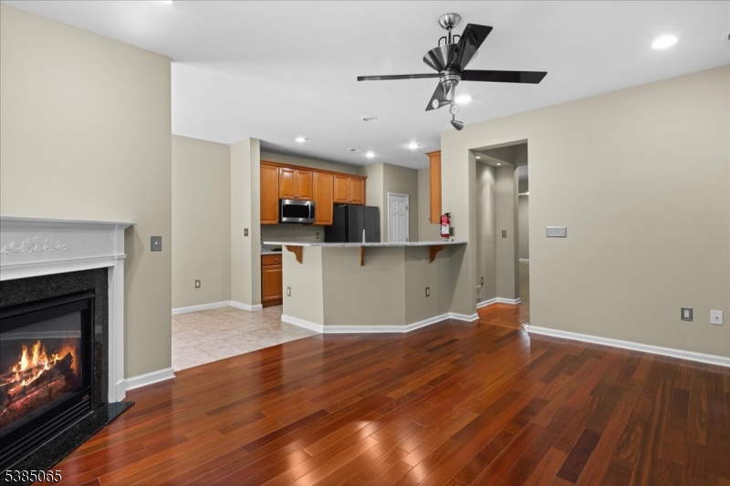 Montgomery Hills - Residential