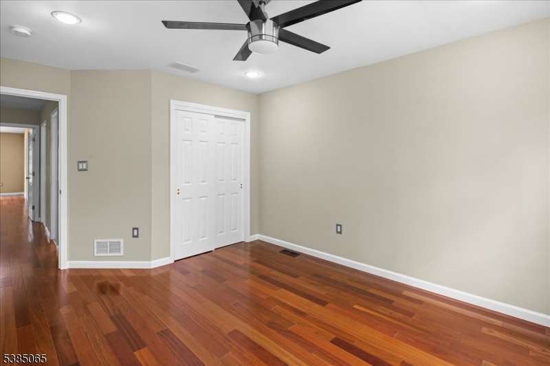 Montgomery Hills - Residential