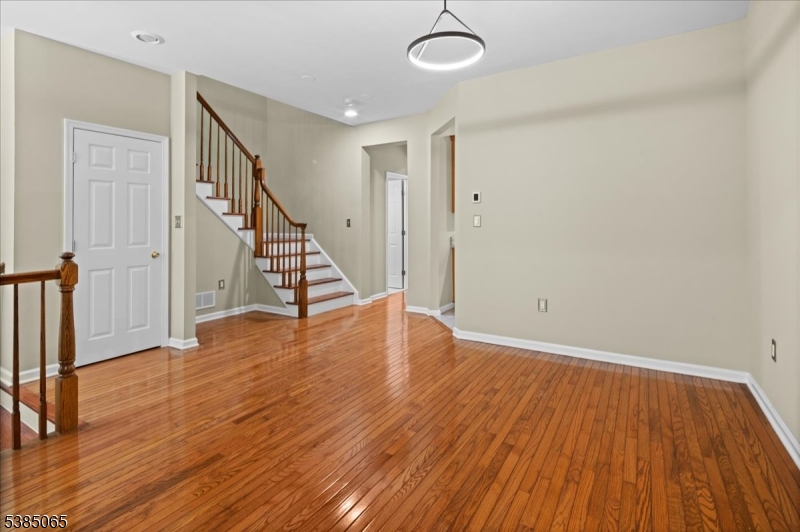 Montgomery Hills - Residential