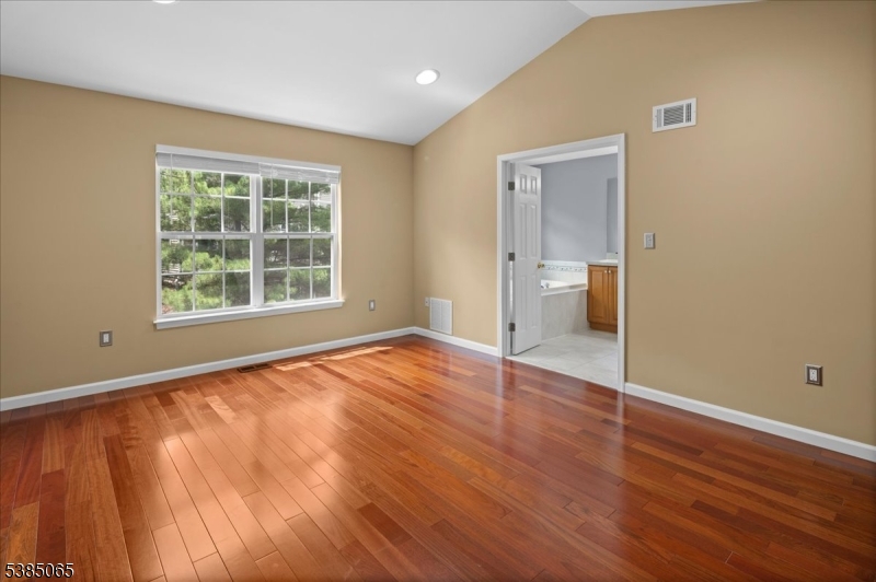 Montgomery Hills - Residential