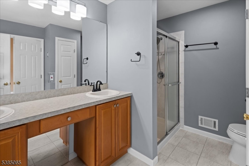 Montgomery Hills - Residential