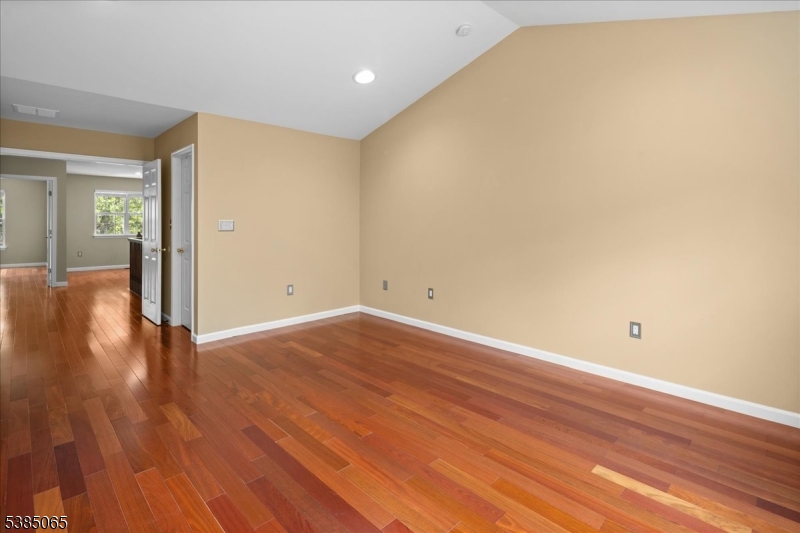 Montgomery Hills - Residential