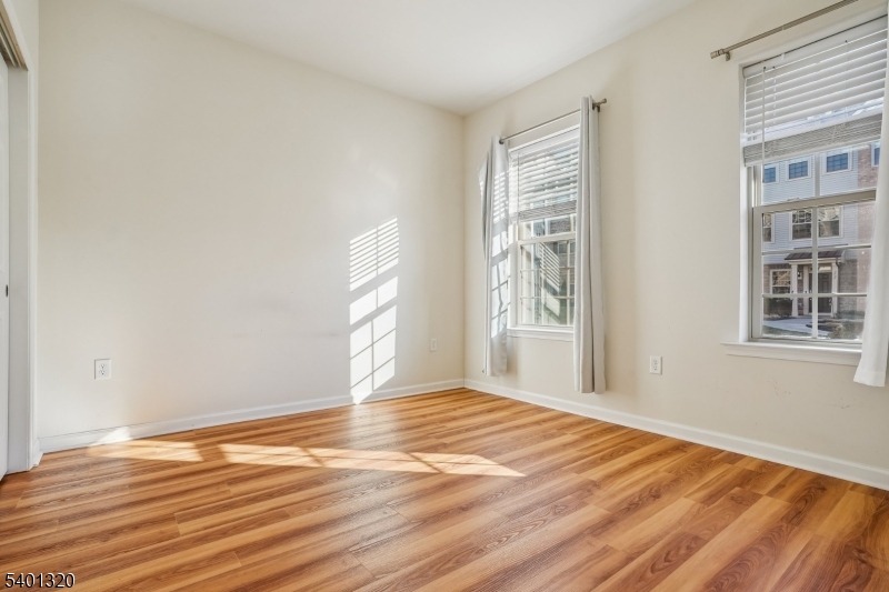 Livingston Square - Residential Lease