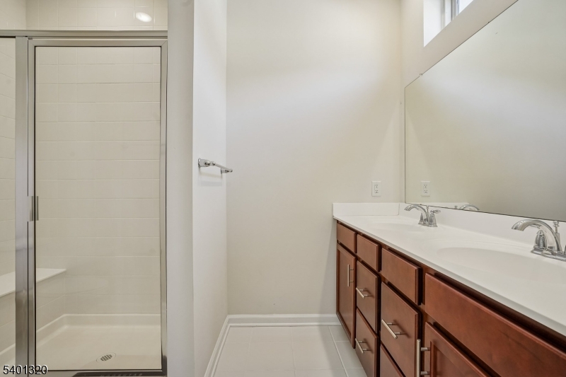 Livingston Square - Residential Lease