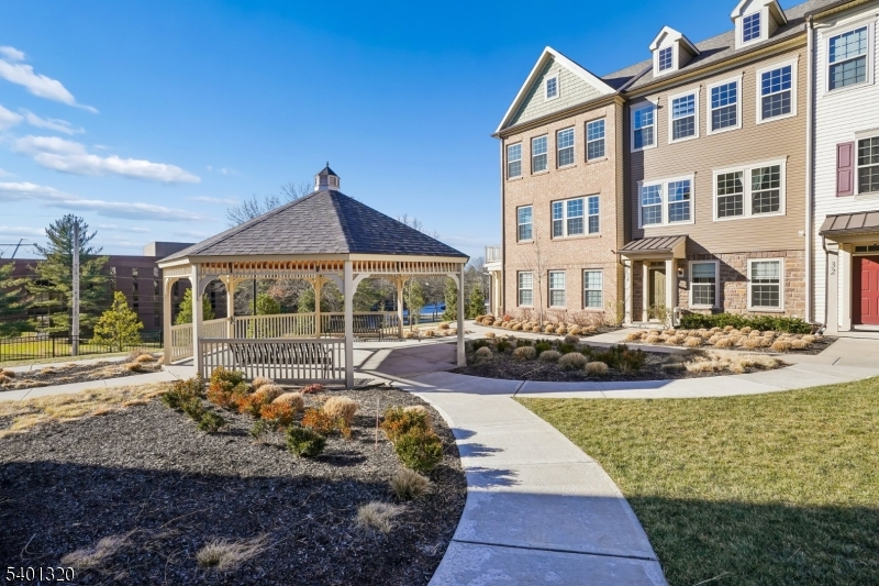 Livingston Square - Residential Lease