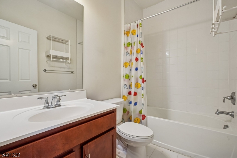 Livingston Square - Residential Lease