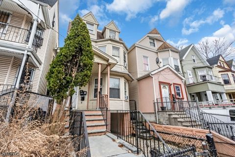219 N 6Th St Newark City NJ 07107