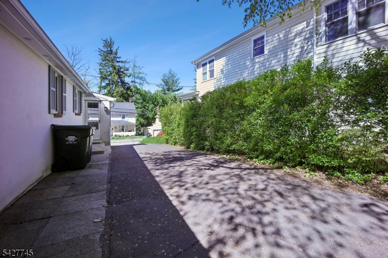 Town - Residential Lease