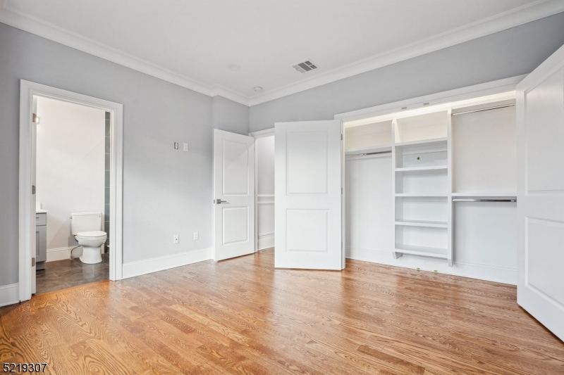 Riker Hill - Residential