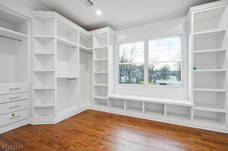 Riker Hill - Residential