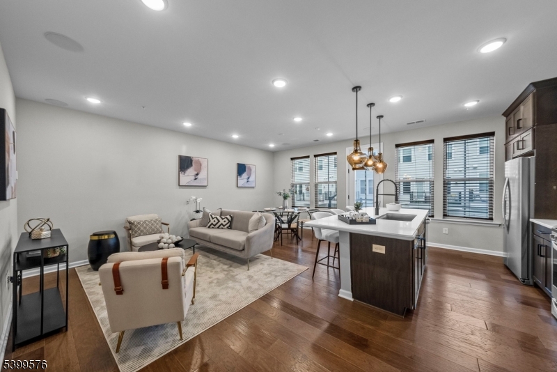 Townhomes At Vermella - Residential