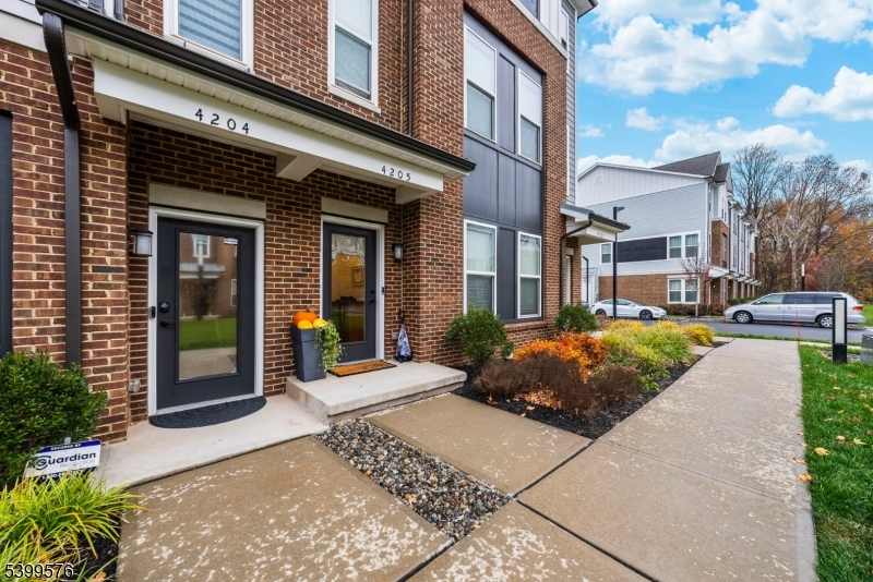 Townhomes At Vermella - Residential