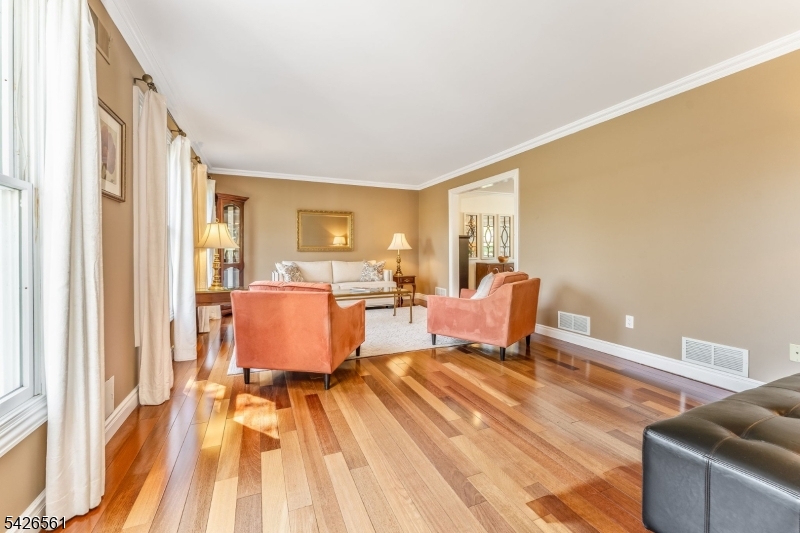 CRYSTLE WOODS ESTATE - Residential