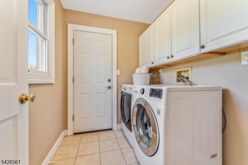 CRYSTLE WOODS ESTATE - Residential