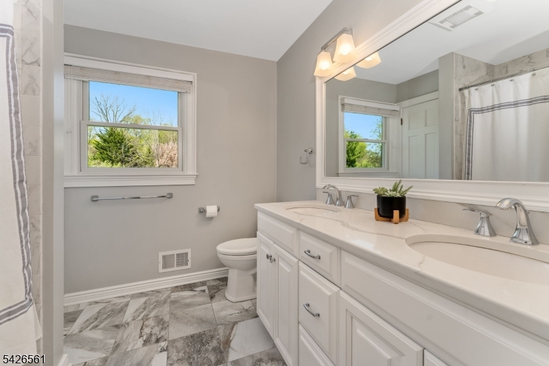 CRYSTLE WOODS ESTATE - Residential