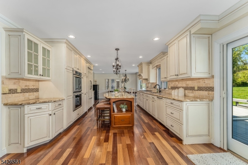 CRYSTLE WOODS ESTATE - Residential