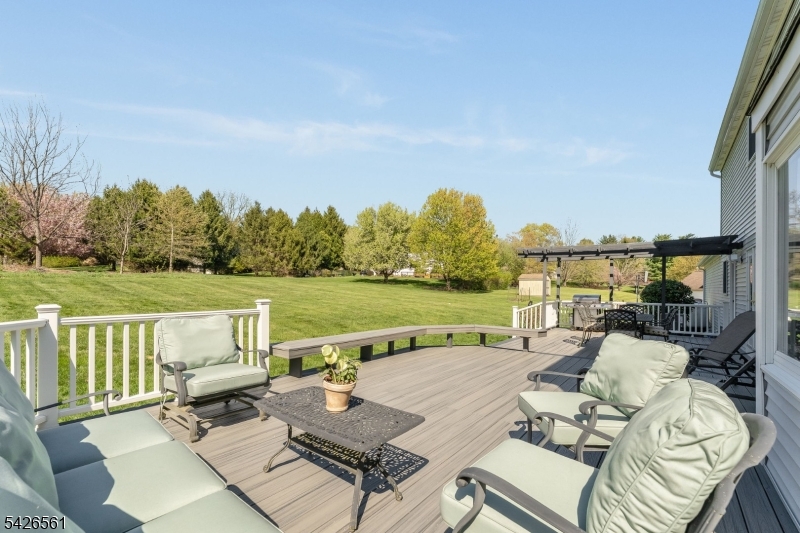 CRYSTLE WOODS ESTATE - Residential