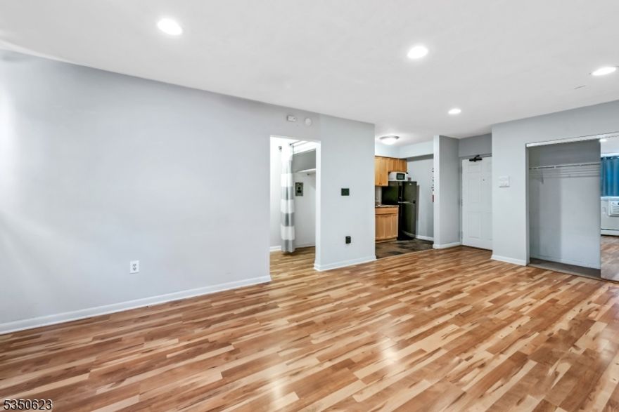 Fantastic Studio Unit located near the heart of Morristown! NYC train station only 2 blocks away! Easy access to Rt. 287 and connection to major highways. Morristown is a vibrant and exciting town constantly growing.  Beautiful laminate floors. Bright lighting. Newer AC unit. Convenience of Laundry just steps away. Rent includes heat, hot water. water and sewer, snow removal and ground maintenance. This unit is the perfect blend of comfort, convenience and location.