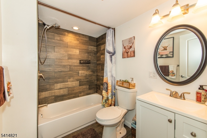 Highland Lakes - Residential