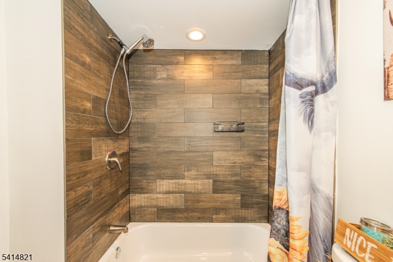 Highland Lakes - Residential