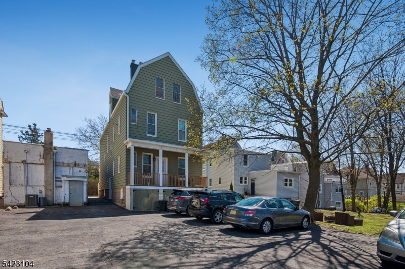 Valley St - Commercial Sale