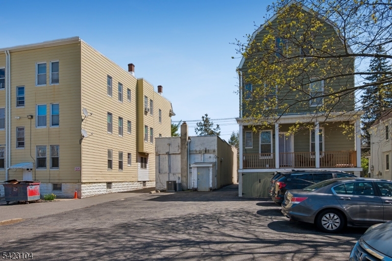 Valley St - Commercial Sale