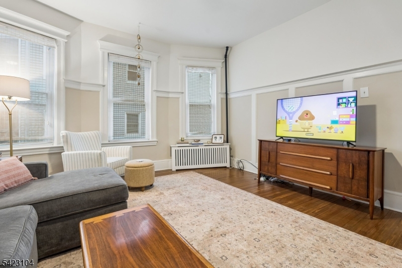 Valley St - Commercial Sale