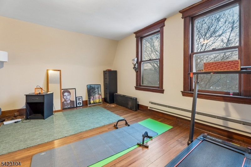 Valley St - Commercial Sale