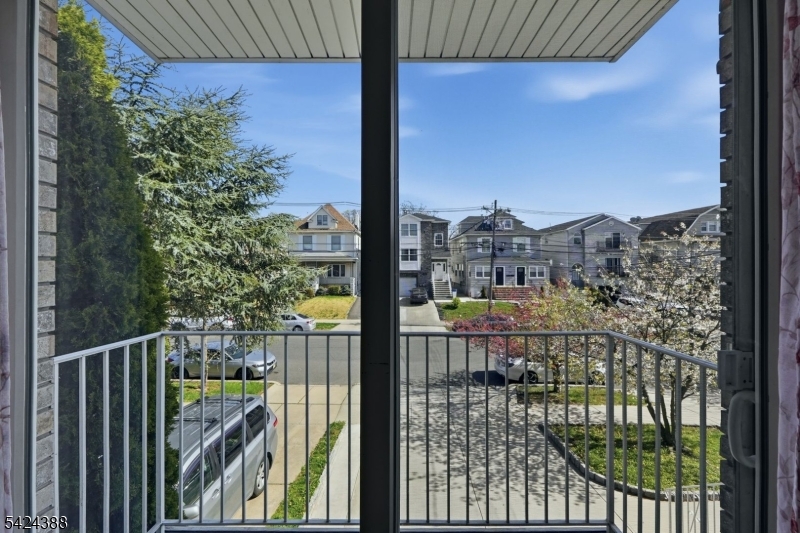 Elmora - Residential Income