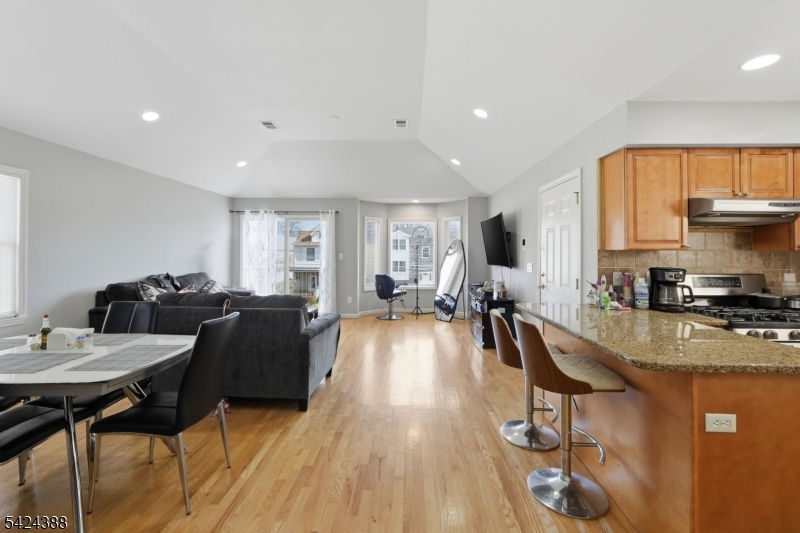 Elmora - Residential Income