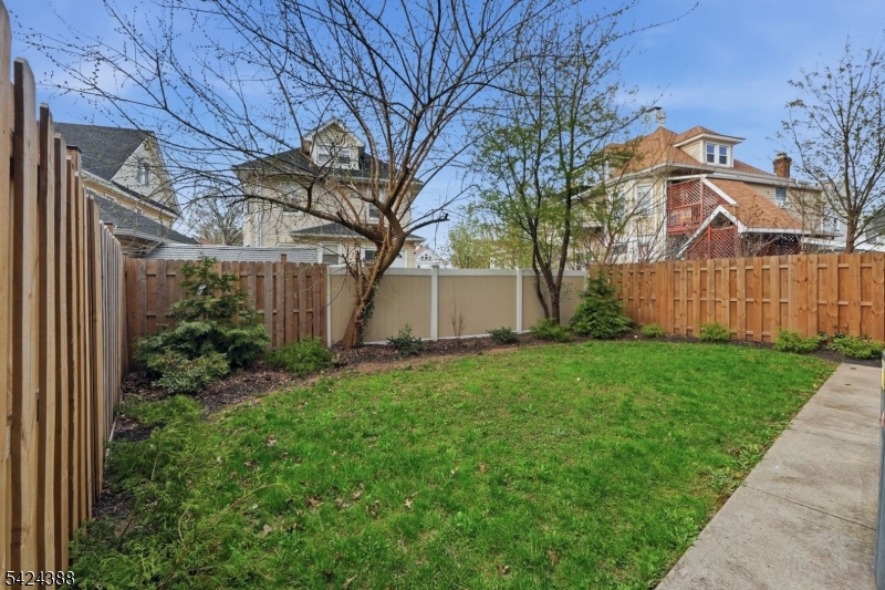 Elmora - Residential Income