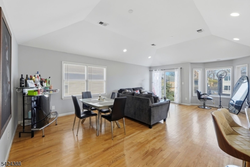 Elmora - Residential Income