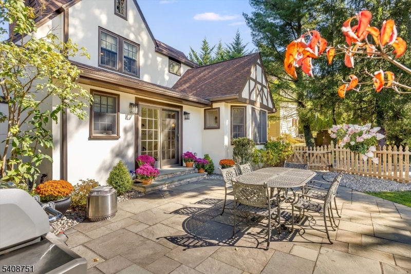 WAYLAND - Residential