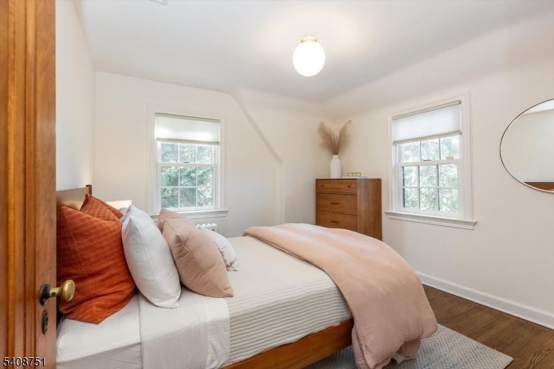 WAYLAND - Residential