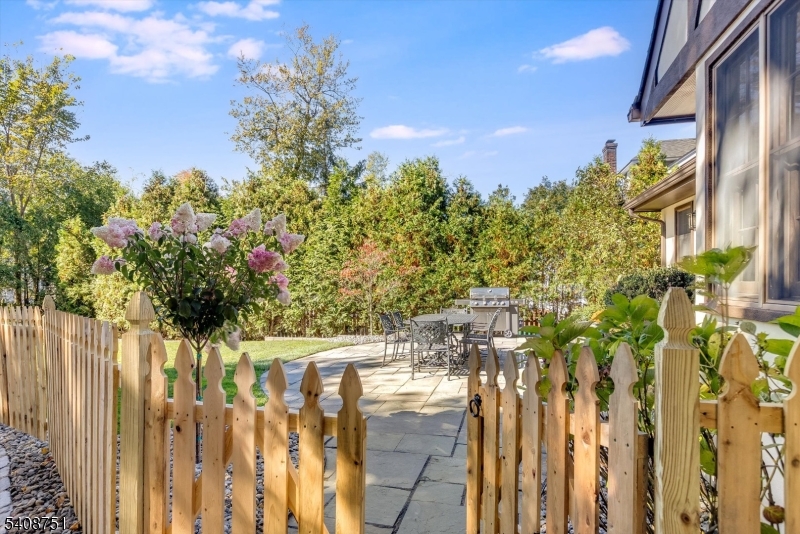 WAYLAND - Residential