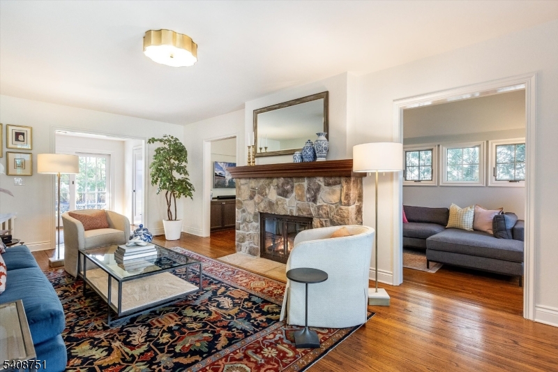 WAYLAND - Residential