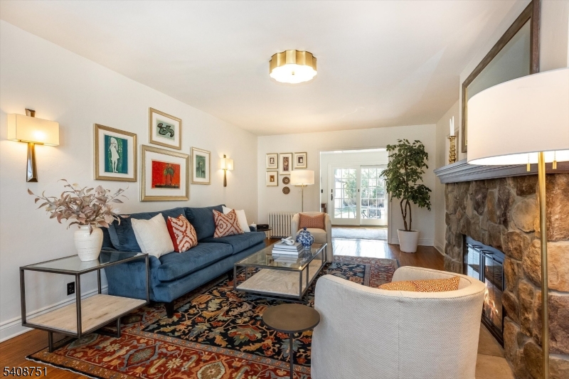 WAYLAND - Residential