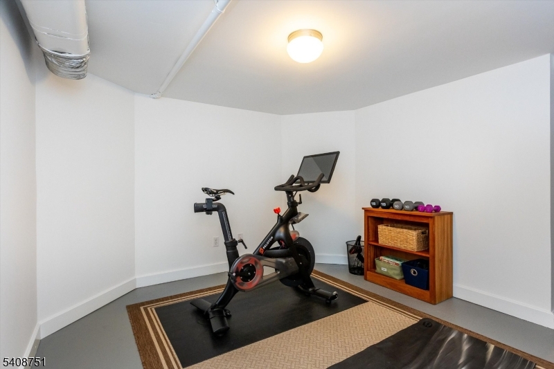 WAYLAND - Residential