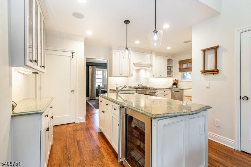 WAYLAND - Residential