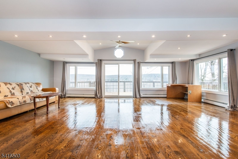 Upper Greenwood Lake - Residential