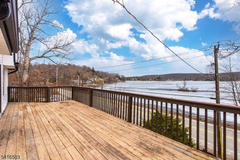 Upper Greenwood Lake - Residential
