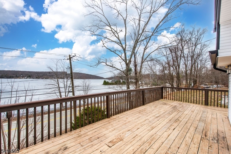 Upper Greenwood Lake - Residential